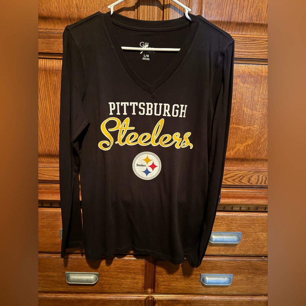 Pittsburgh Steelers Women's Black Long Sleeve V-Neck Tee - Picture 2 of 7